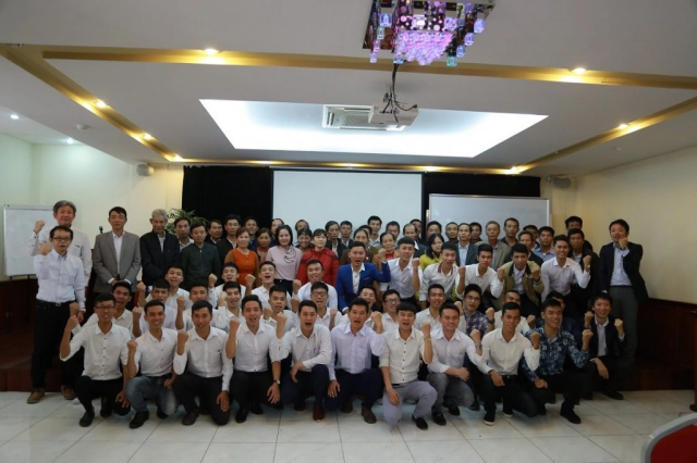 Gặp mặt 32 gia đình thực tập sinh trúng tuyển Hitachi Appliances